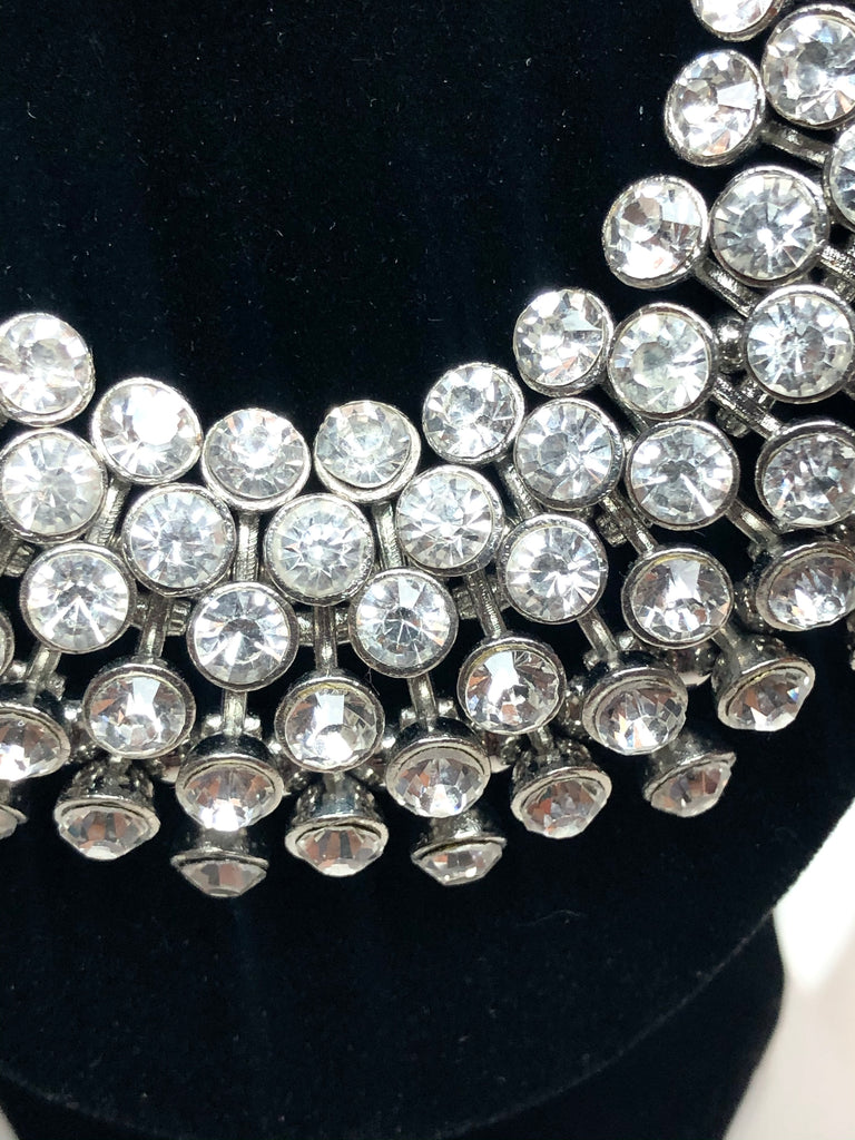 Chunky statement necklace